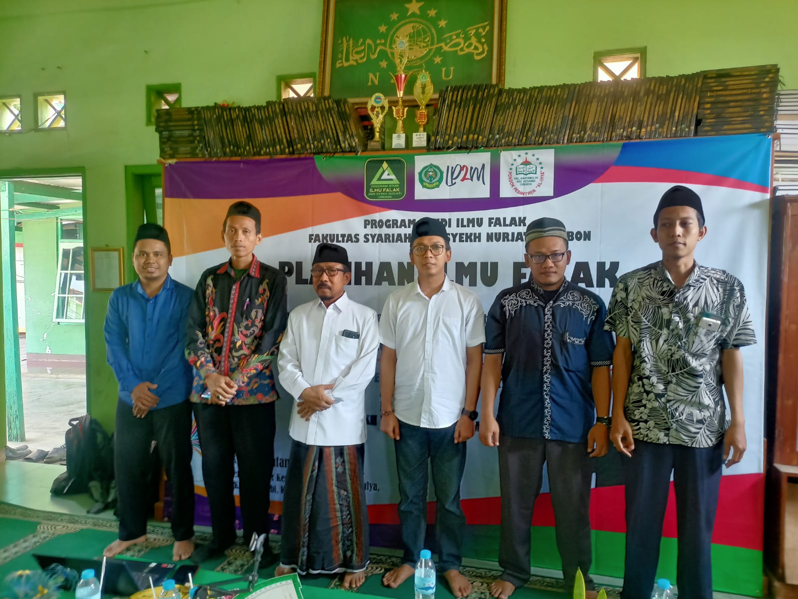 KEGIATAN PENGABDIAN KEPADA MASYARAKAT (PKM) PRODI ILMU FALAK IAIN SYEKH NURJATI CIREBON “PELATIHAN ILMU FALAK UNTUK PARA SANTRI PONDOK PESANTREN SE-KOTA CIREBON”